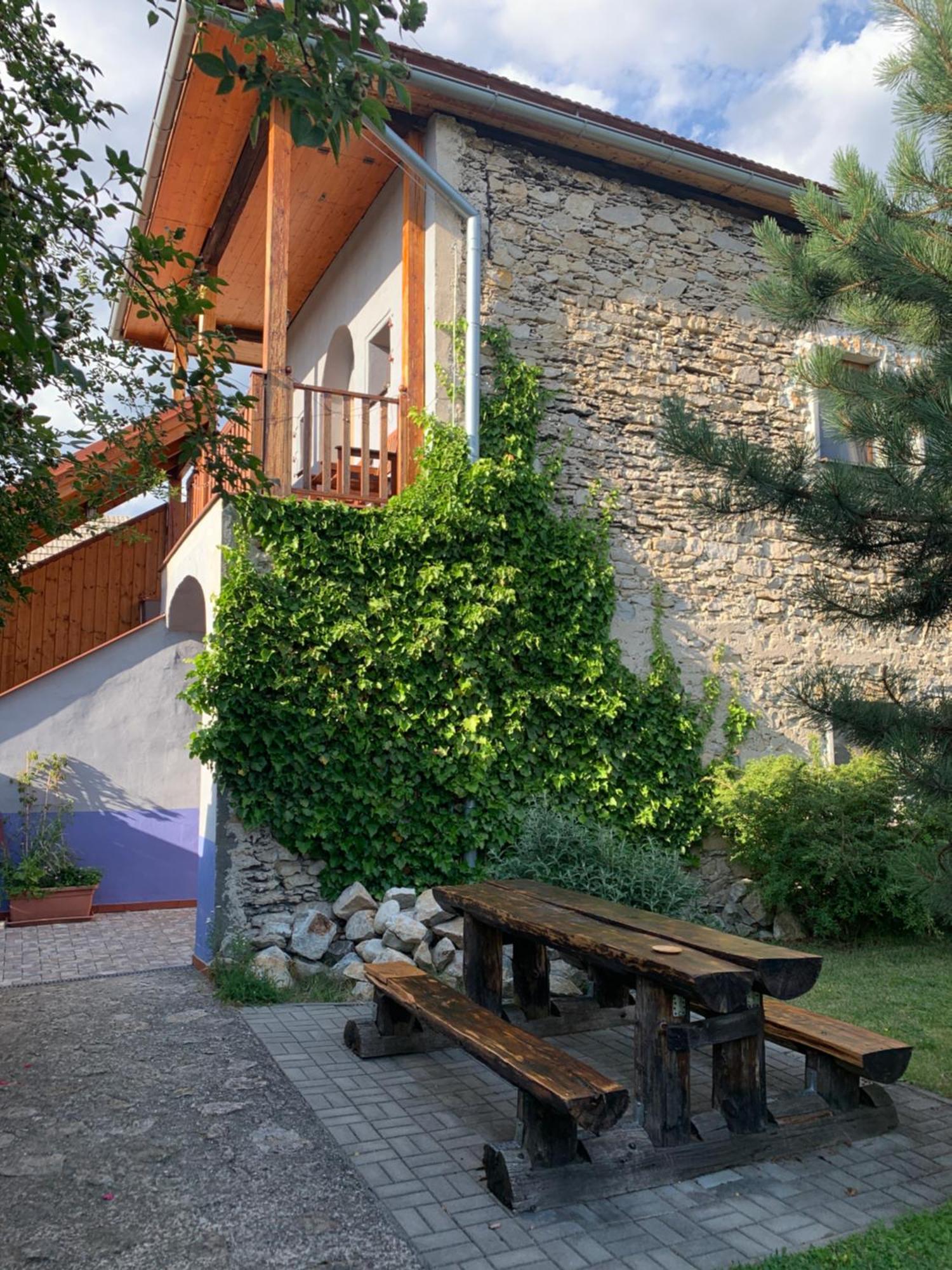 Villa Lypche Bešeňová Dış mekan fotoğraf